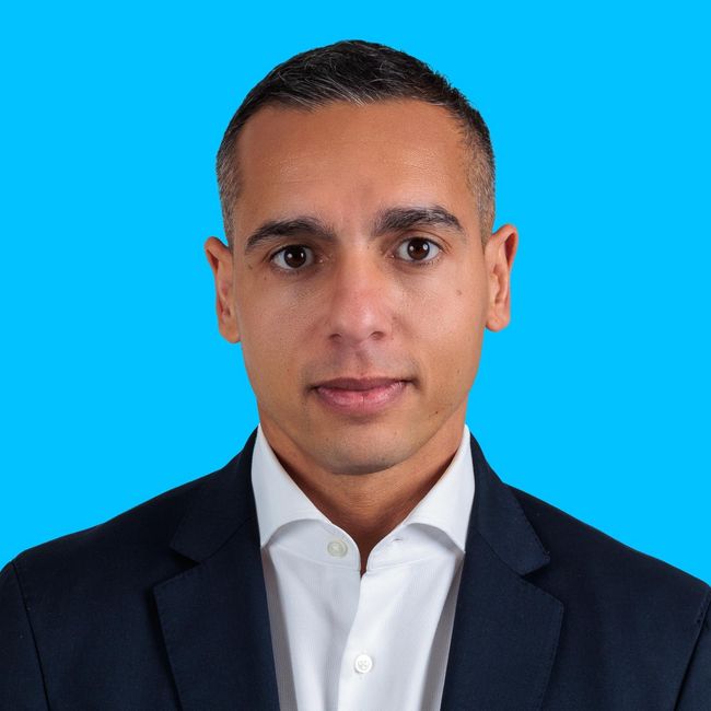 Yousri Swali
